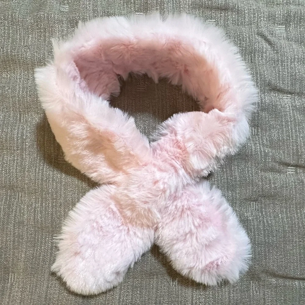 Women’s Girls Light Pink Fuzzy Neck Wrap NEW